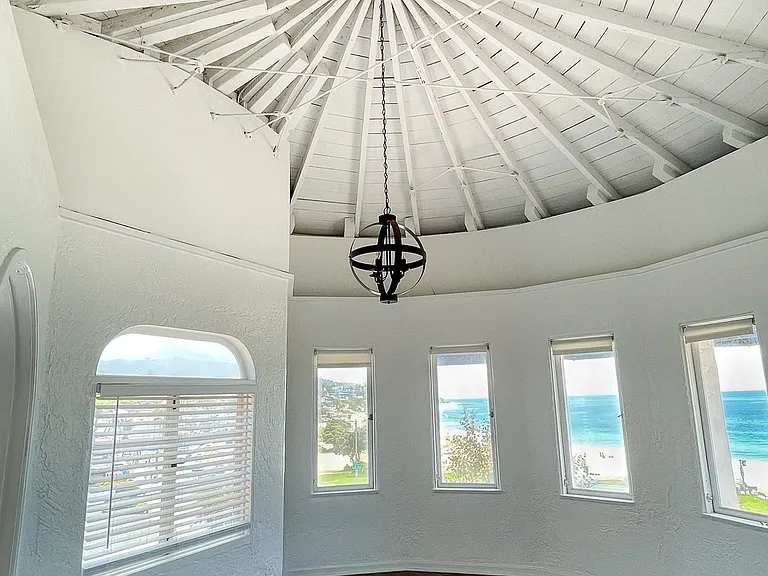 The Villas of Laguna Beach — Photo 9