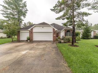 107 Lakeview Dr, Hartford City, IN 47348