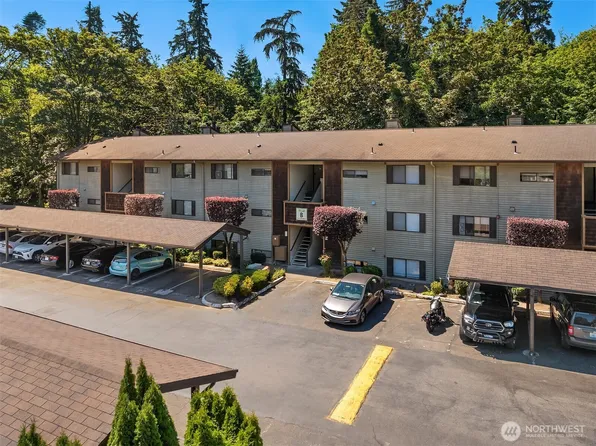 23417 16th Place S #B203, Des Moines, WA 98198