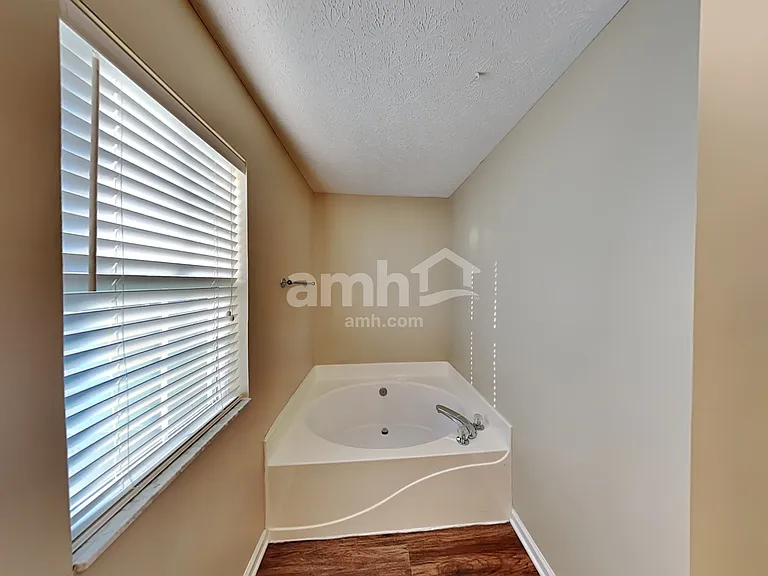 1760 Navion Ct — Photo 12
