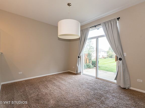 4th image of 278 Tower Hill Dr #278