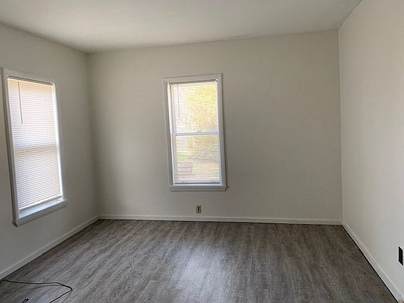4th image of 13 Buck St