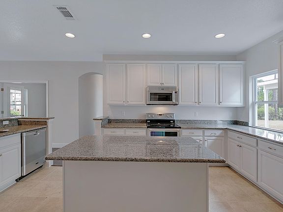 5th image of 69 Loblolly Bay Dr