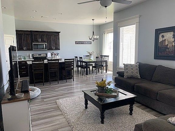 4th image of 444 Adobe Ct