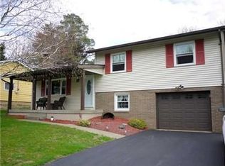 5 Ray St, Beaver Falls, PA
