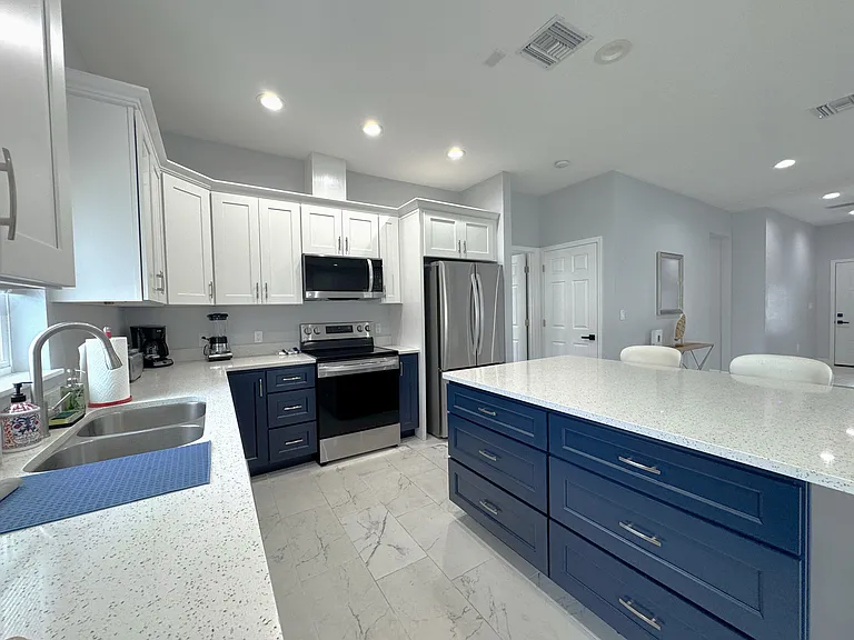 302 Archimedes St — Photo 22