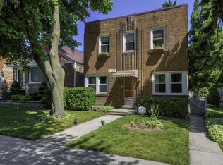 4824 W Berwyn Ave, Chicago, IL