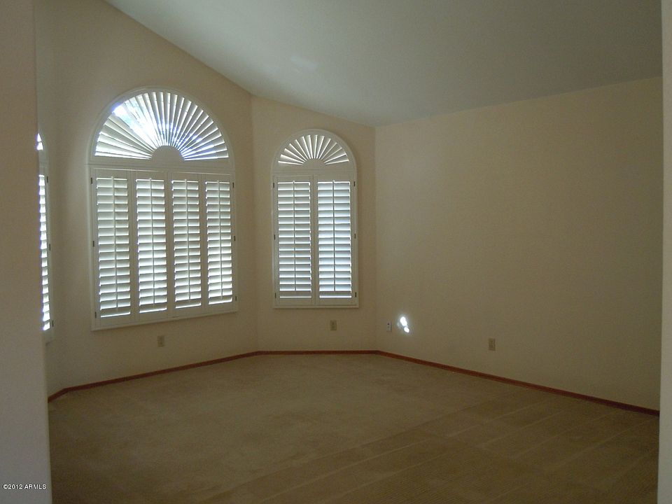 1st image of 1225 W Cove Dr