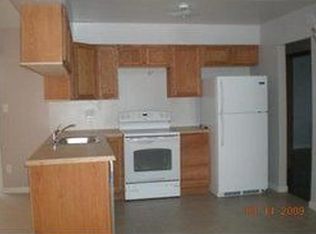 2880 Fox Hill Dr, Sterling Heights, MI