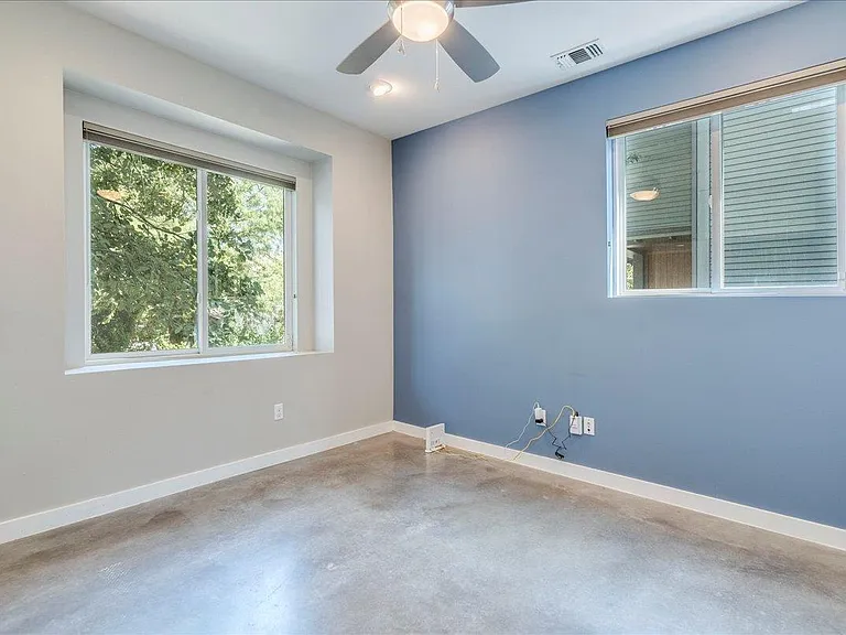 3505 Villa Ct #11 — Photo 12