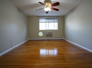 354 Market St APT 17, Brighton, MA 02135