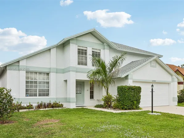 12769 Meadowbreeze Dr, Wellington, FL 33414