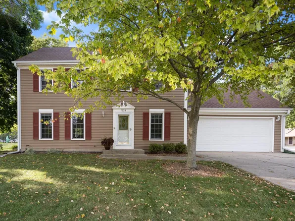 7728 West Imperial DRIVE, Franklin, WI 53132