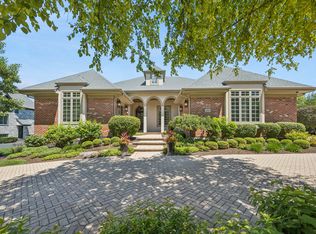 11954 Crosscreek Ct, Burr Ridge, IL 60527