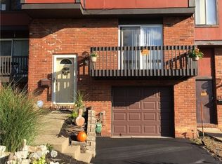 220 Glen Spring Cir, Canonsburg, PA 15317