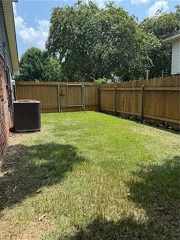 200 Tallwood Dr — Photo 32