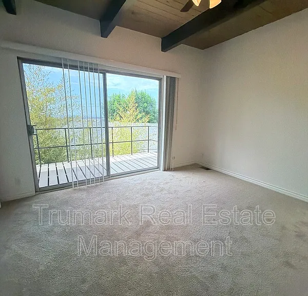 3941 Clayton Ave — Photo 16