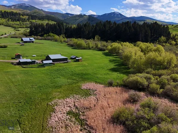 2178 Little Bear Rd, Gallatin Gateway, MT 59730