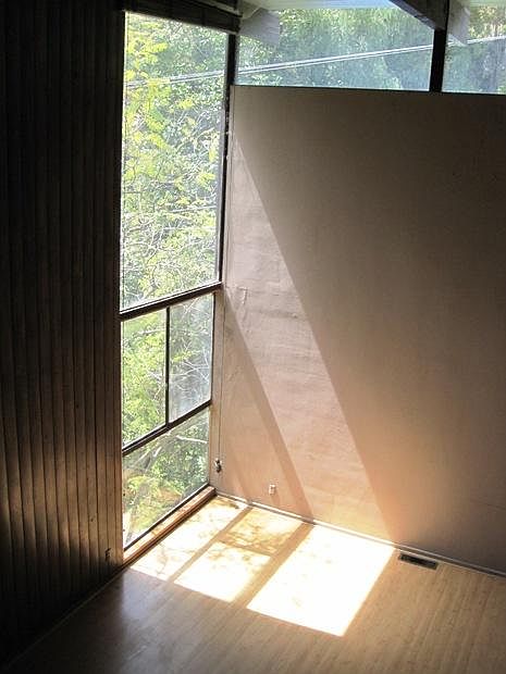 Living room 3-story window, canyon view