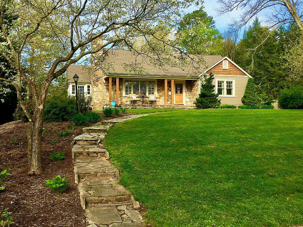 128 Windsor Rd Asheville NC 28804 Zillow