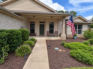 9148 Deer Ln, Navarre, FL 32566