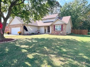 1605 Mary Ln, Aurora, MO 65605