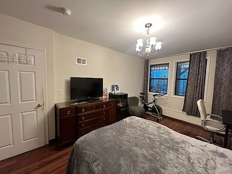 2nd image of 1601 7th Ave #1
