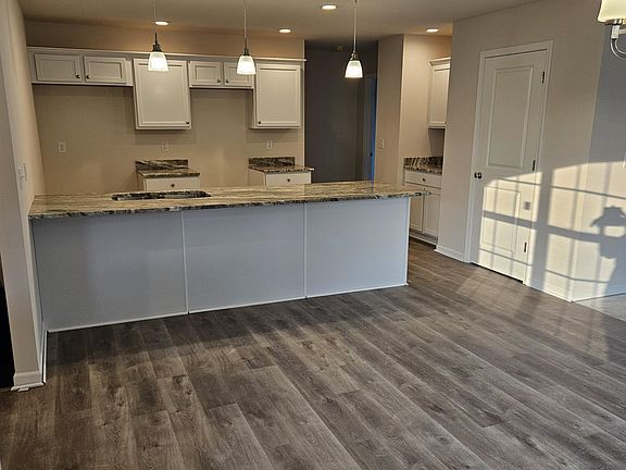 5th image of 7260 Rolling Hills Ln #2