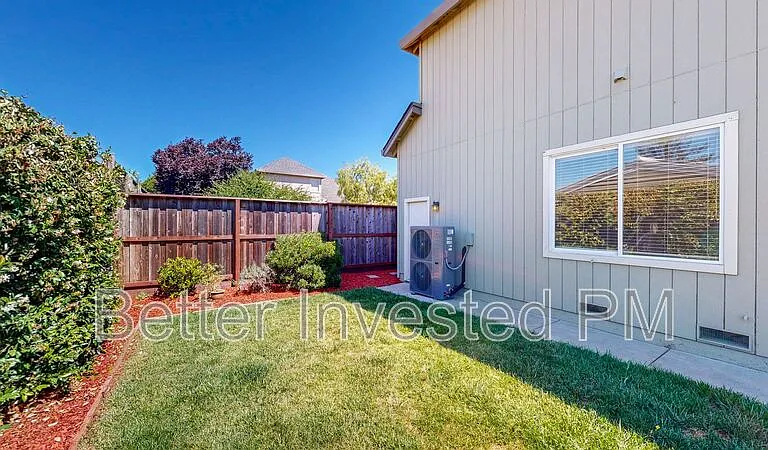 329 Hansbery Way — Photo 39