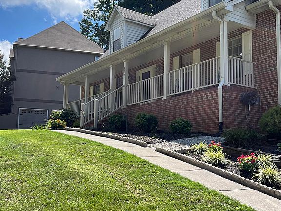 3rd image of 877 E Brentwood Dr
