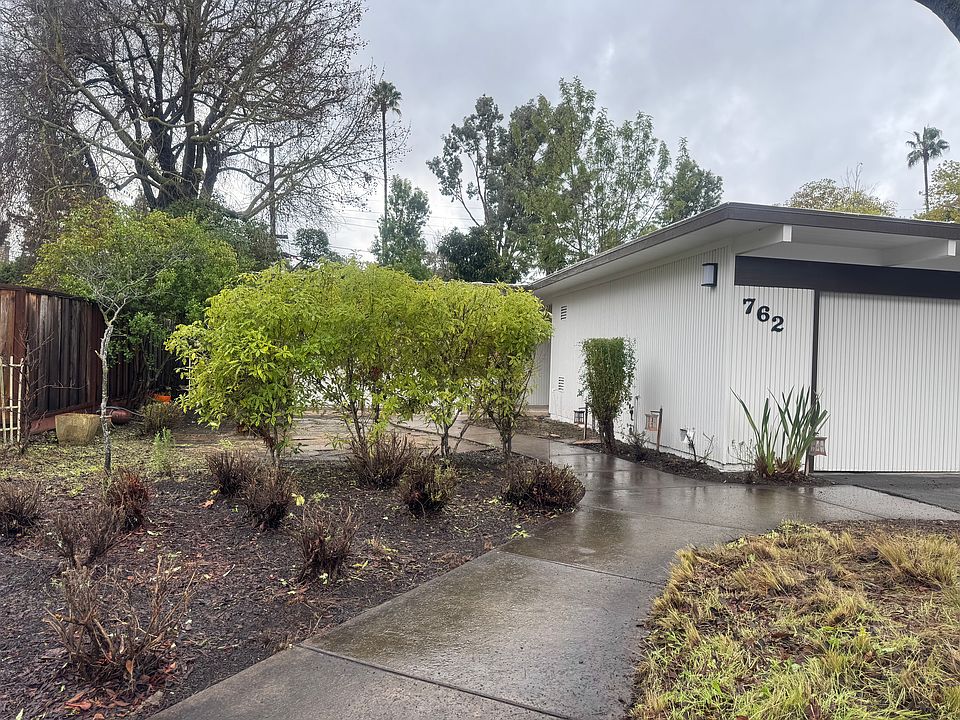 1st image of 762 Allen Ct