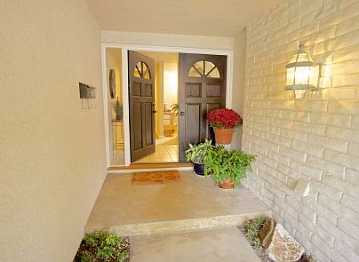 4th image of 4409 Henley Ct