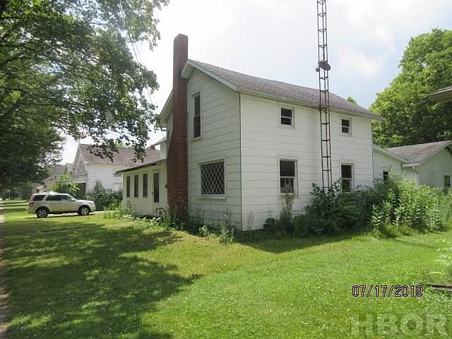 2nd image of 313 S Broadway St