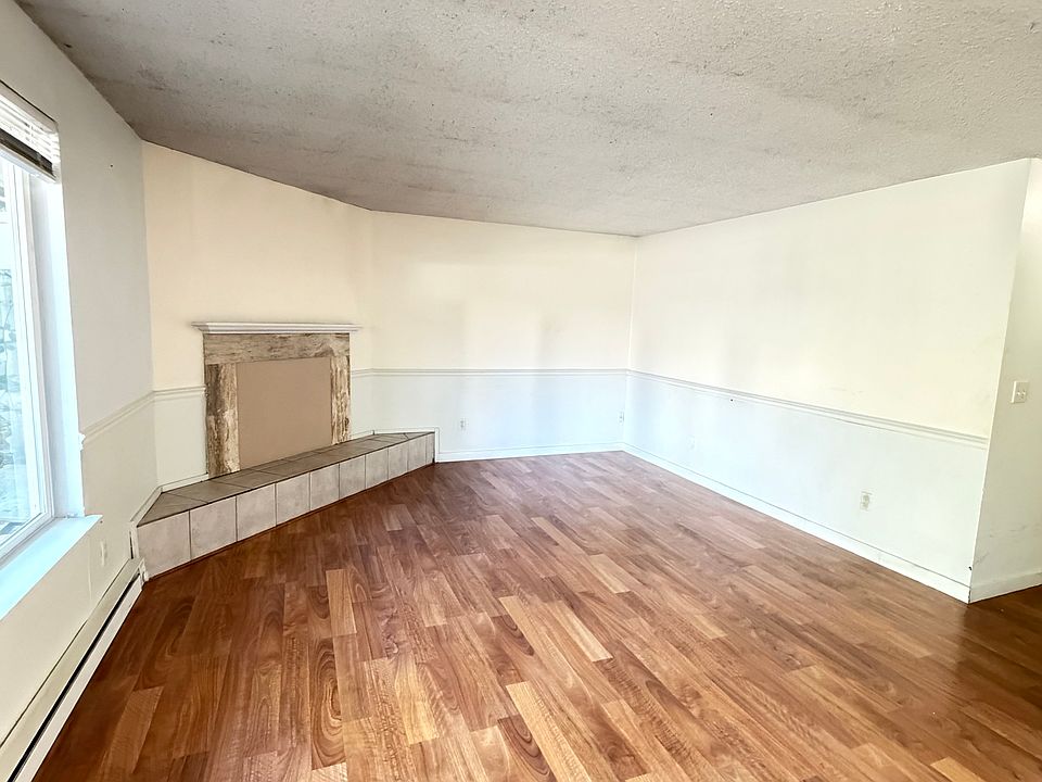 1st image of 1800 148th Ave SE #15