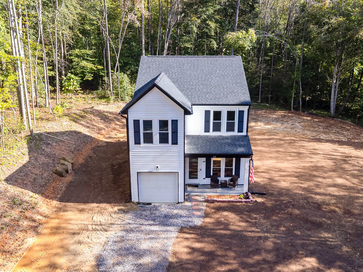 3 bed, 2.5 bath, 1628 sqft, $2,200 — Photo 2