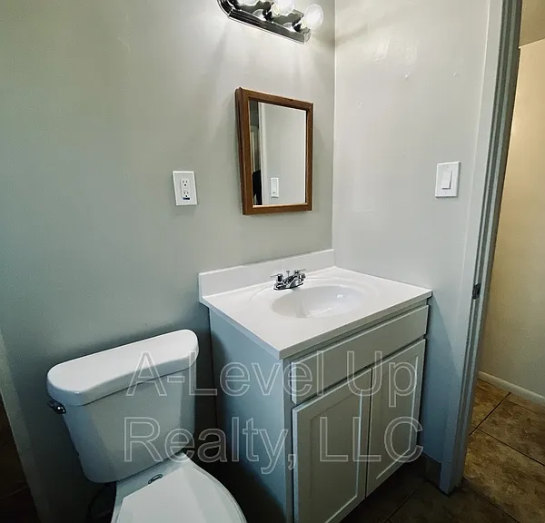 2302 E Monterey Vis — Photo 15