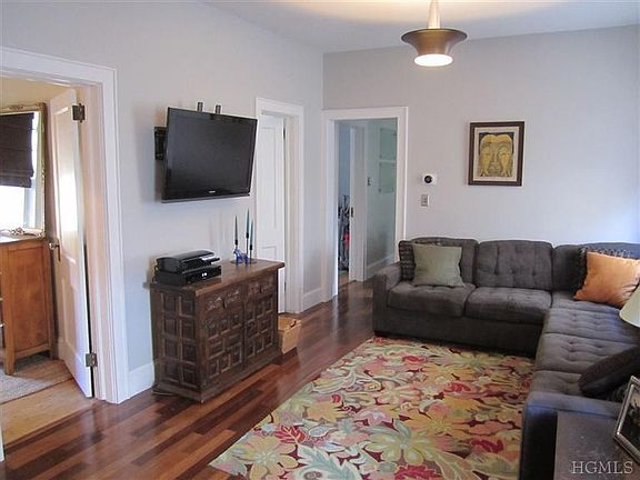 5th image of 66 Wallace St
