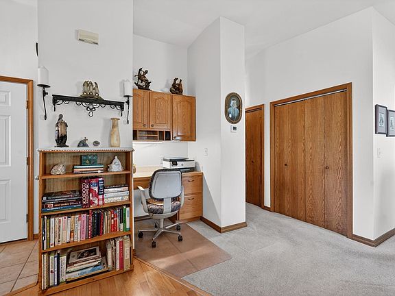 3rd image of 2908 Sunbeam Rd Unit N