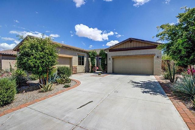 1st image of 18367 W Summerhaven Dr