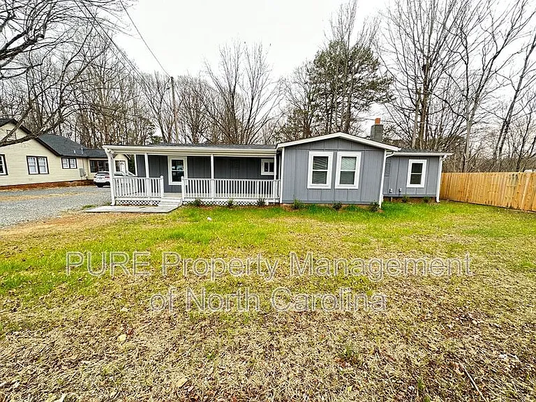 3345 E Ridge Rd — Photo 1