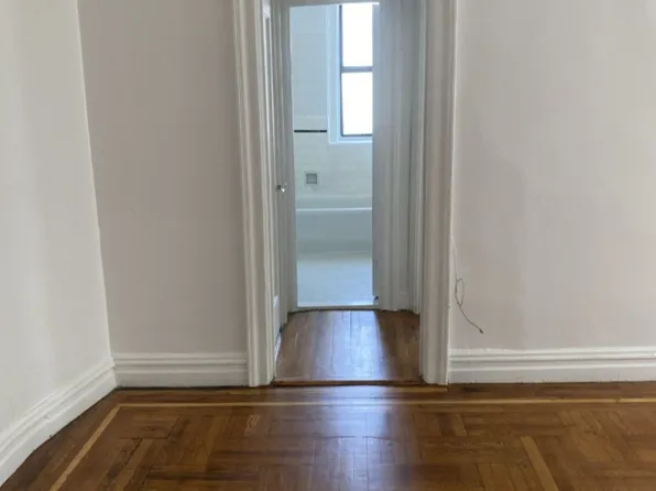 (undisclosed Address), Yonkers, NY 10705