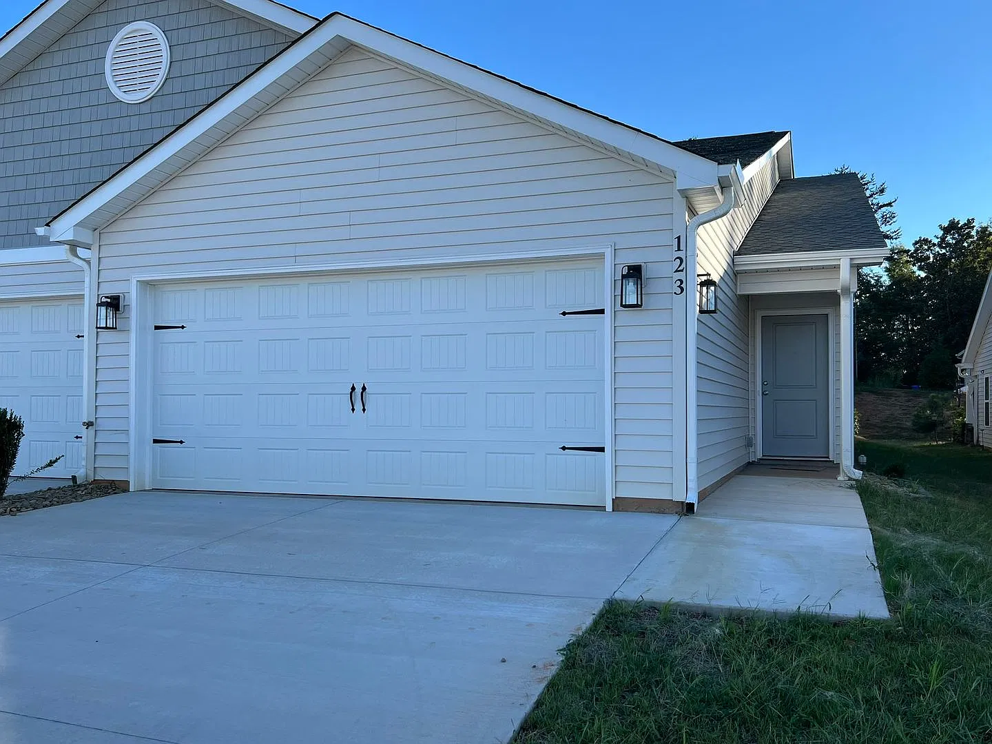 123 Brawley Villas Place — Photo 1
