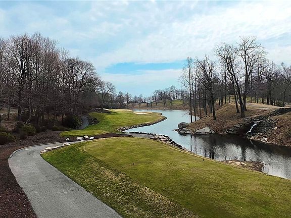 5th image of 18 Raven Rd