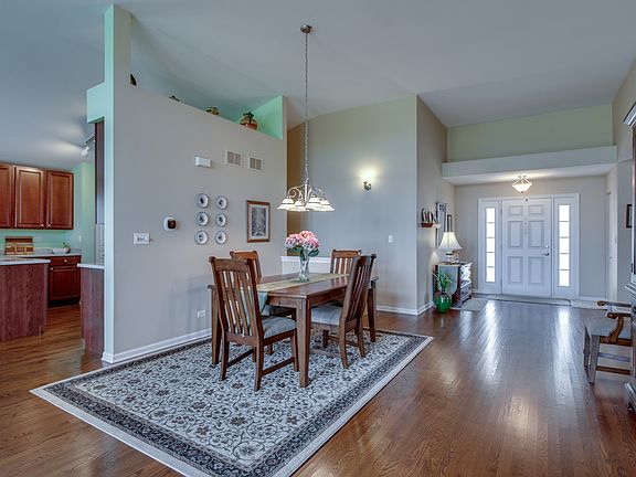 4th image of 2974 Shetland Ln