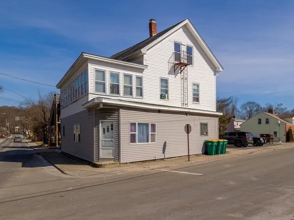 27 Saint Paul St, Blackstone, MA 01504