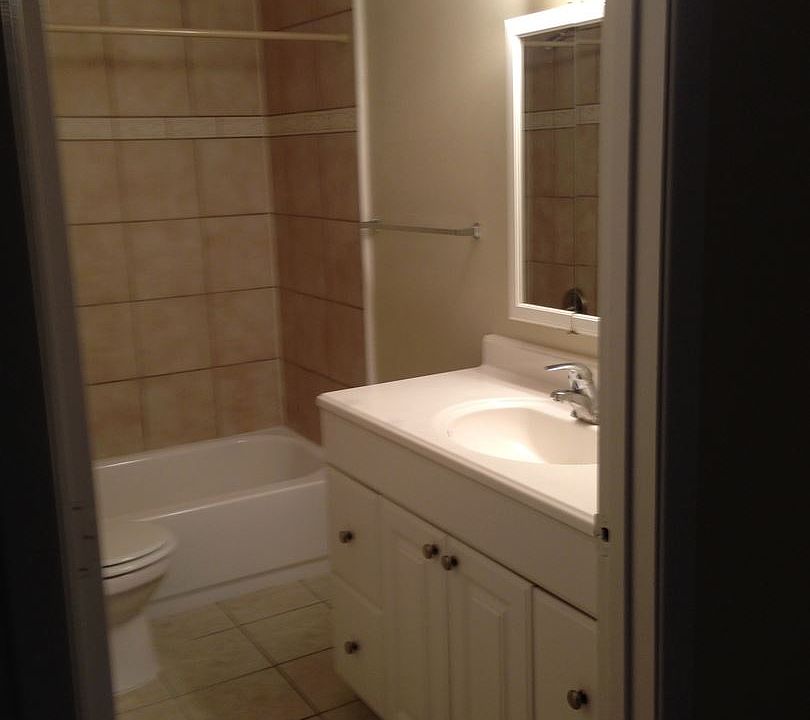 2nd image of 611 S Park St APT 19