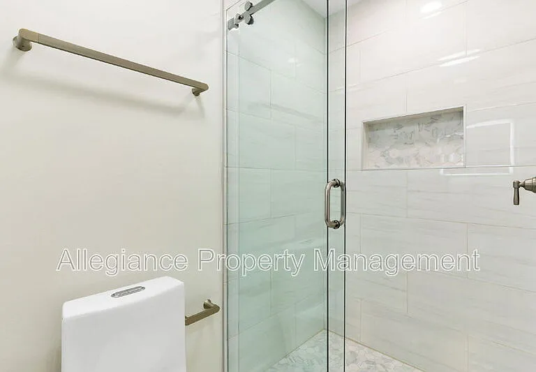 6630 Medinah Ln — Photo 29