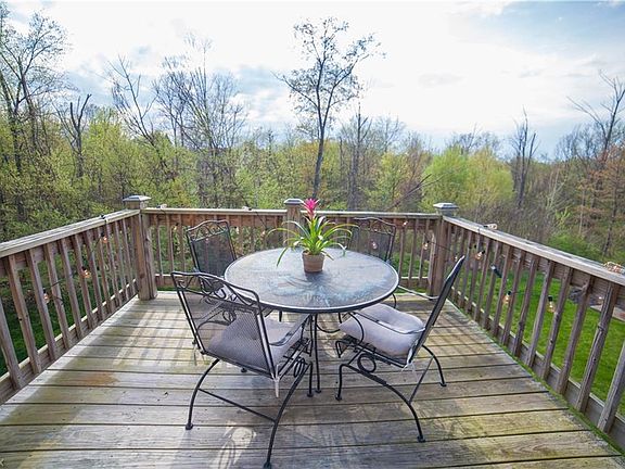 5th image of 41 Grandview Dr