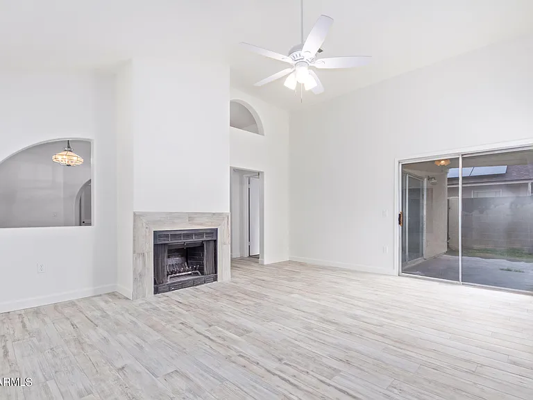 509 E Rimrock Dr — Photo 8
