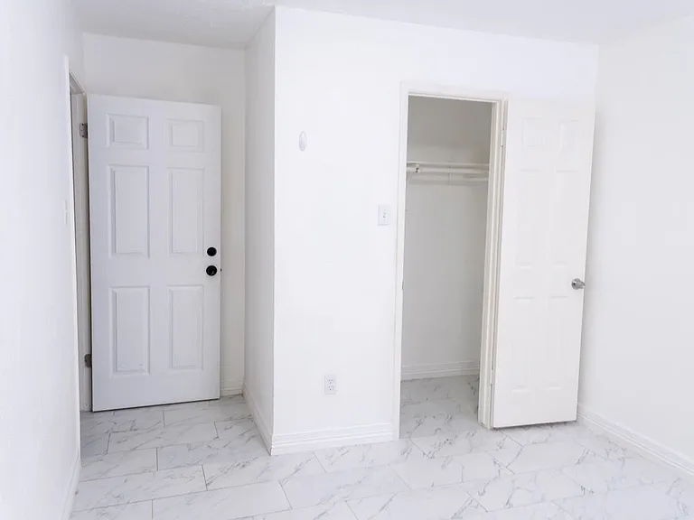 3030 Shawnee Dr — Photo 1